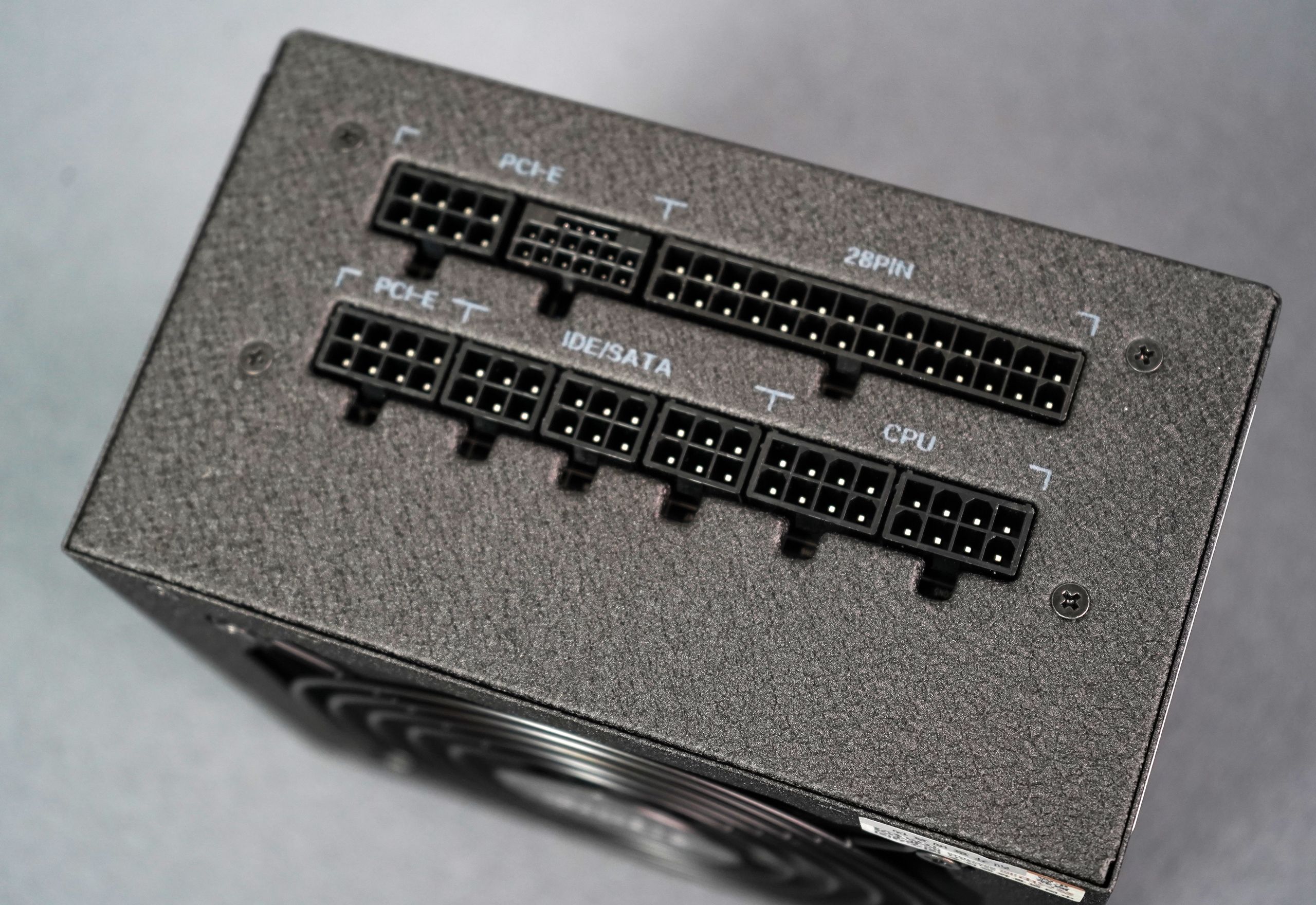 rtx4070显卡需要显卡支架吗,rtx4070显卡用什么版本n卡