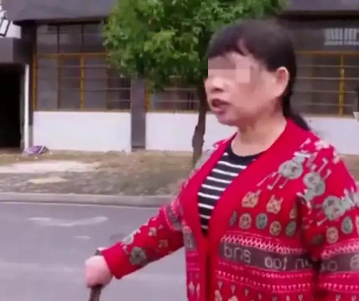 44岁女子和22岁男子网恋,27岁女孩网恋直呼被骗