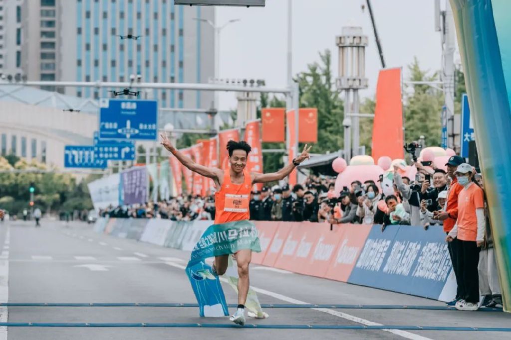 银川破马拉松中国纪录,银川夺冠