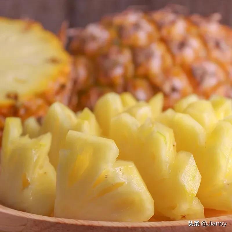 神湾菠萝与泰国菠萝的区别,徐闻菠萝和海南菠萝哪个好吃