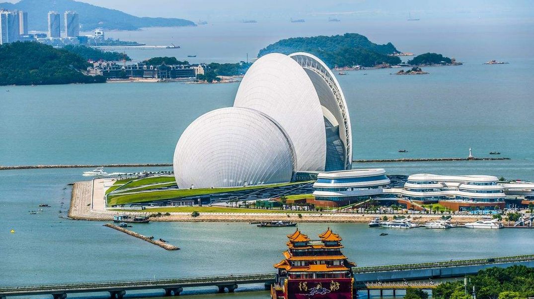 从珠海出发游港珠澳大桥,广州珠江游轮一日游