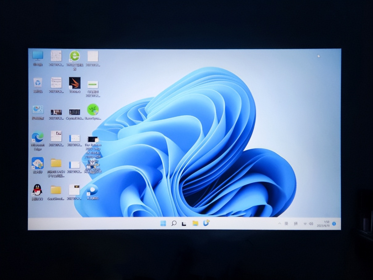 哈趣投影h2投影仪测评,千元投影玩转潮流尽在哈趣h2