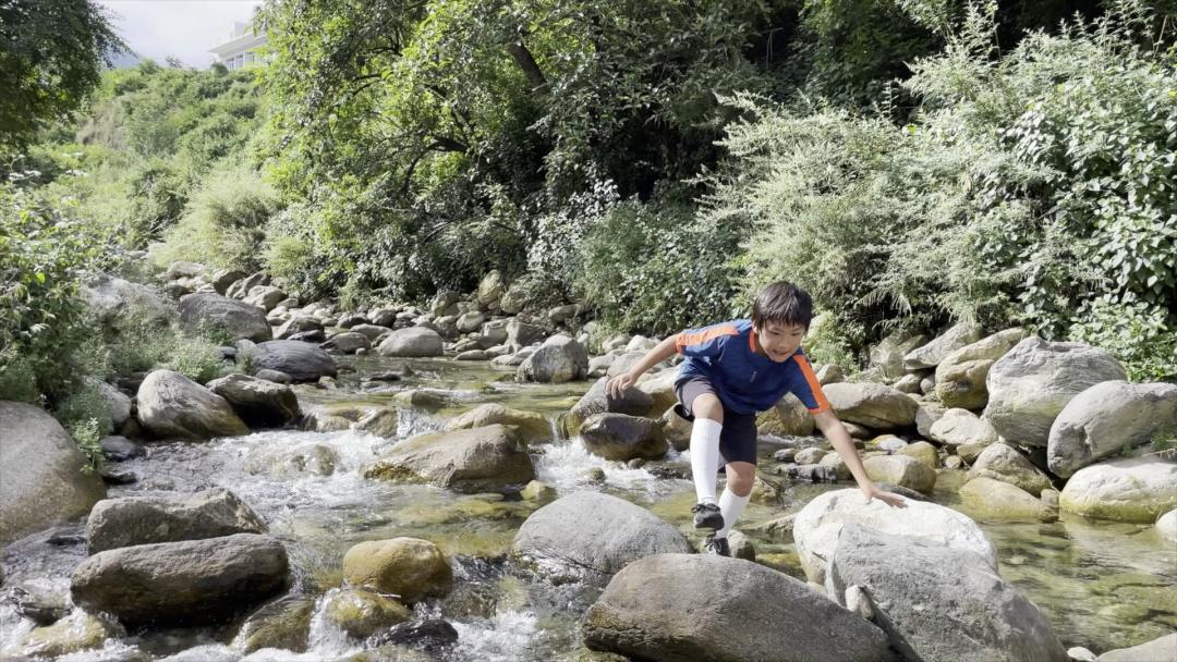 夫妻带5岁儿子环游世界,小夫妻带5岁孩子旅游边走边看