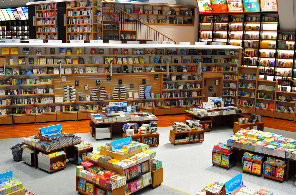 在大城市工作好还是小城市生活好,为什么年轻人在大城市工作生活