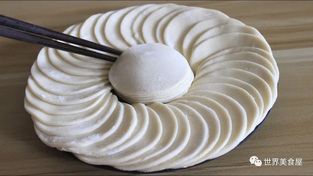 做馒头中筋和高筋的区别,做馒头高筋面粉和中筋哪个好吃