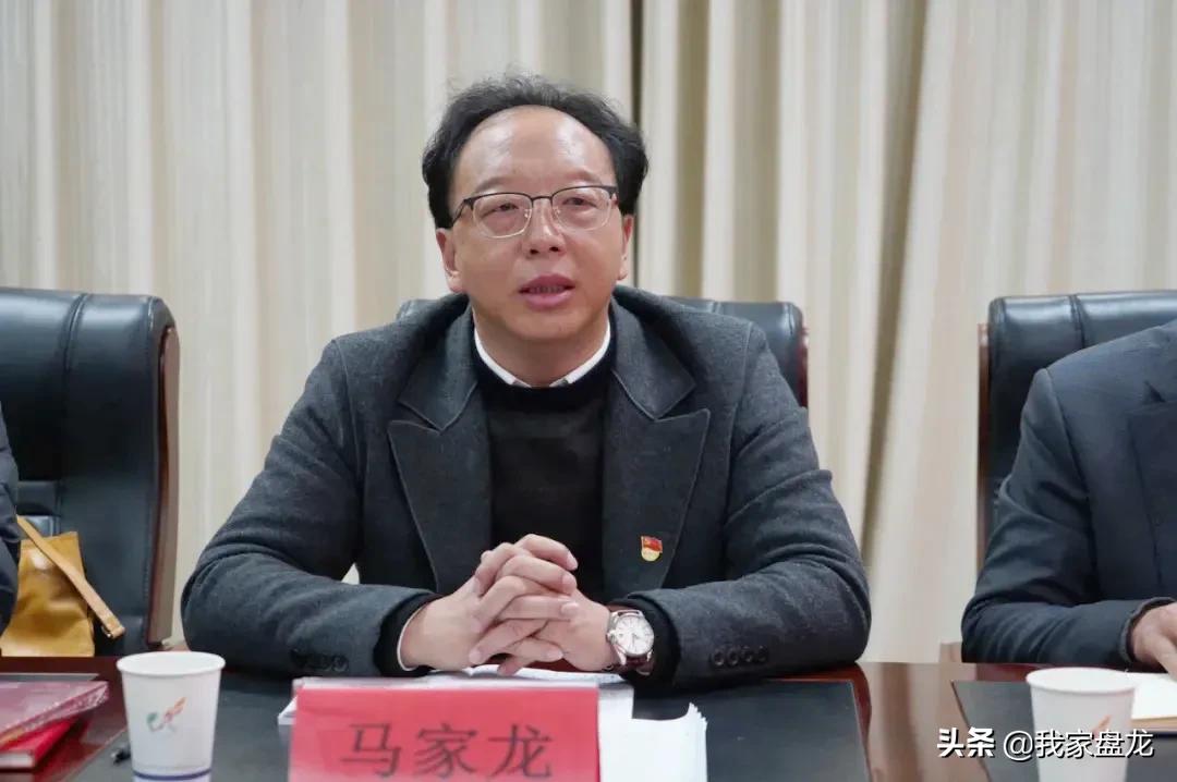 以学促行盘龙区*党**史学习教育出实招、见实效