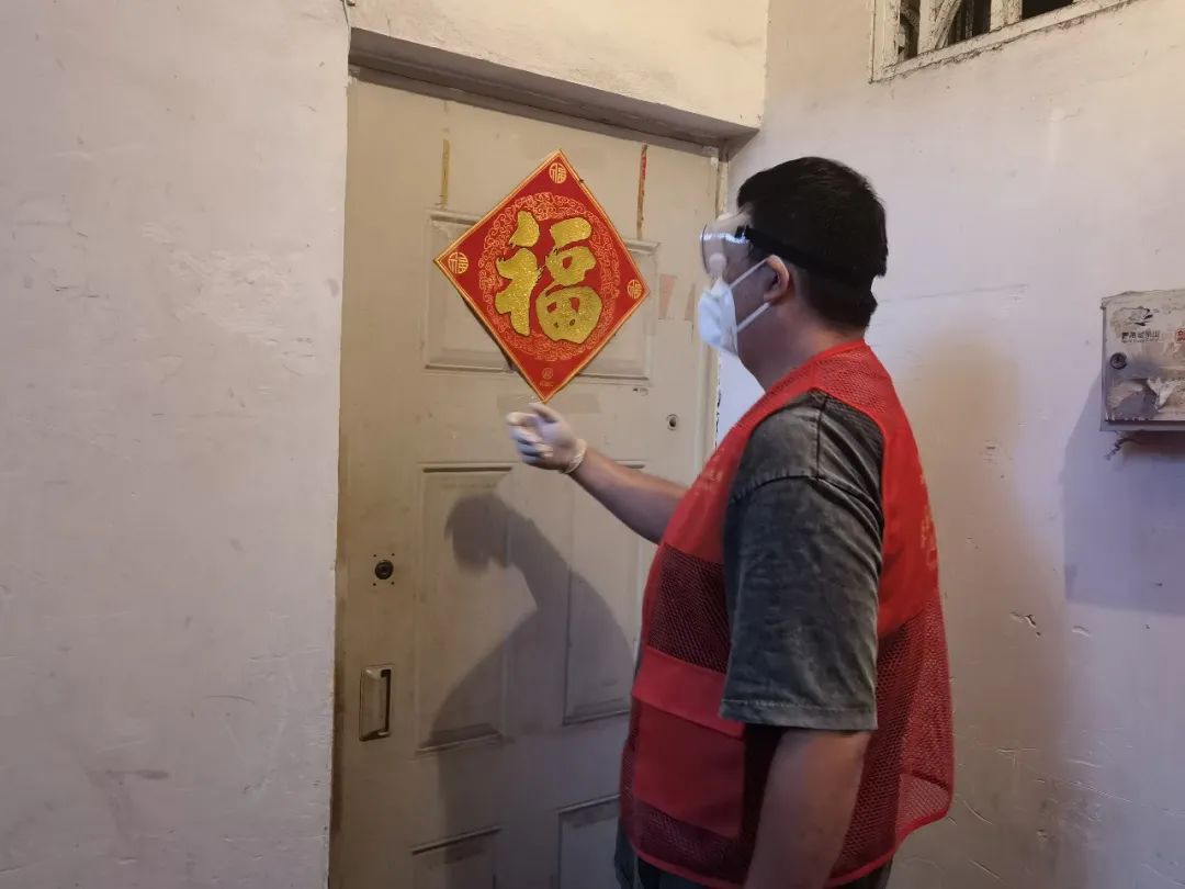 找到了，他叫杨磊！