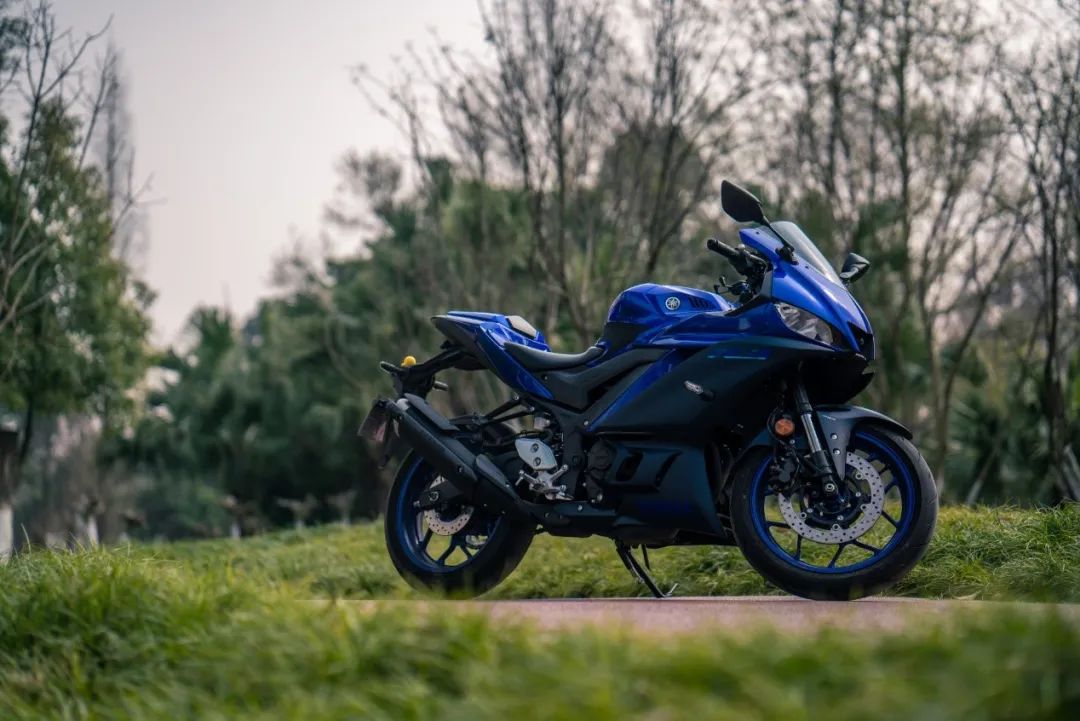 新款雅马哈yzfr3怎么样,雅马哈YZF-R25测评