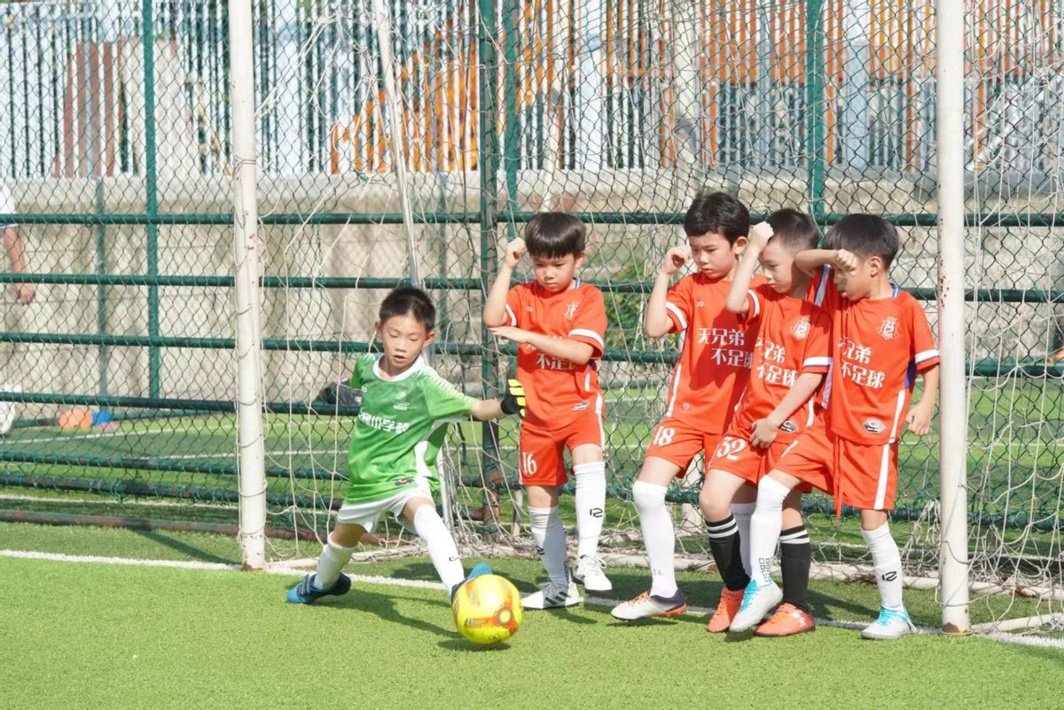 小足球大梦想,小足球大梦想幼儿园