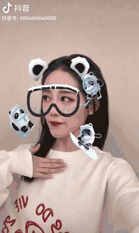 情人节送冰墩墩合适吗,冰墩墩情人节限定