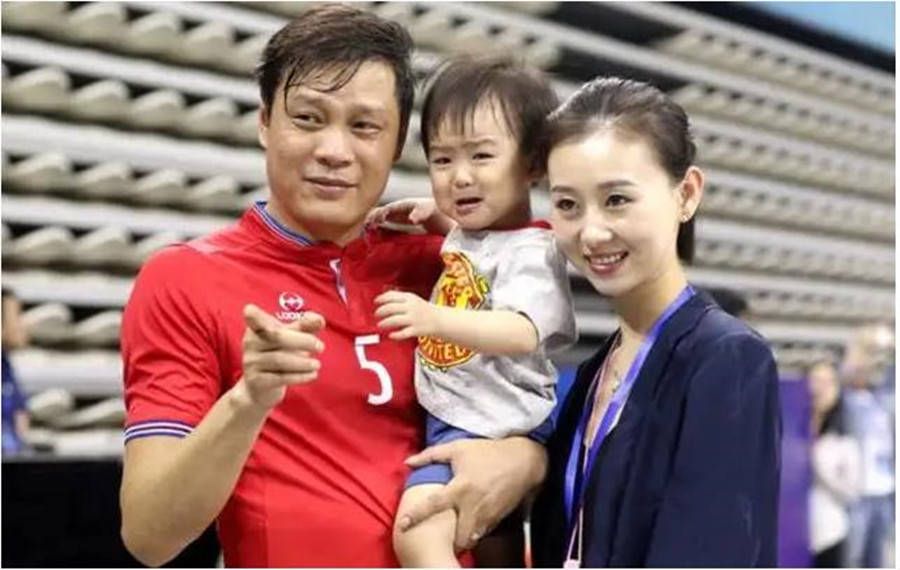 范志毅巩汉林,巩汉林批评男足引骂战