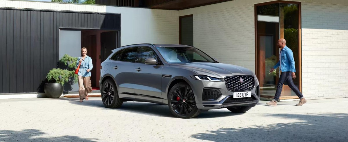 捷豹f-type车头的小豹子,捷豹f-type赛道精神