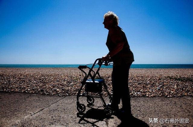 膝关节置换10年后注意什么,膝关节半月板置换后注意事项