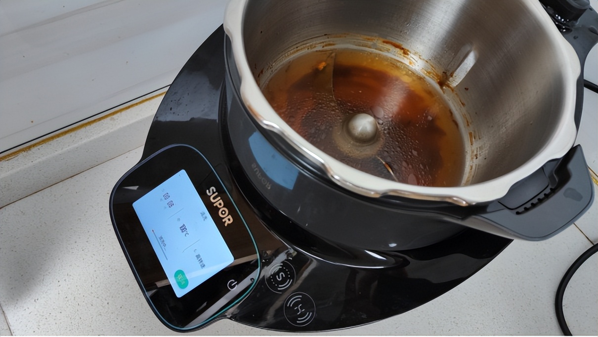 苏泊尔小c智能炒菜机测评,苏泊尔炒菜机器人和小c对比