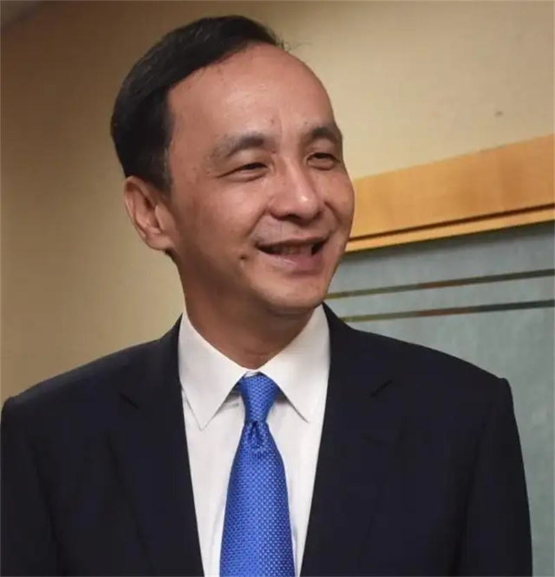 国民*党**大会上多人互殴，曾在大陆任职的台商徐正文被*倒打**在地