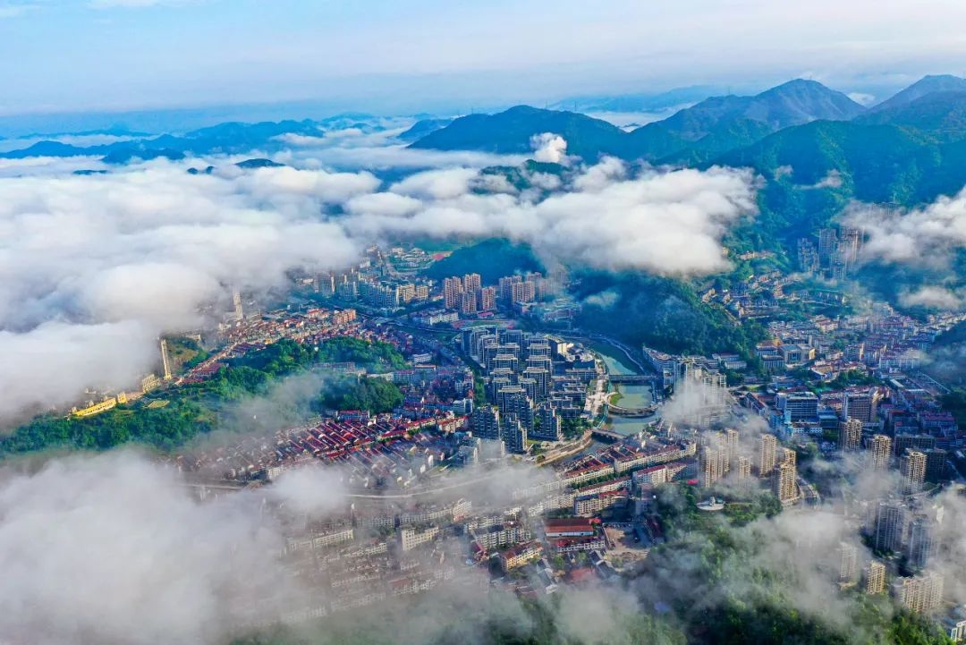 近乡情怯，归来仍是少年！