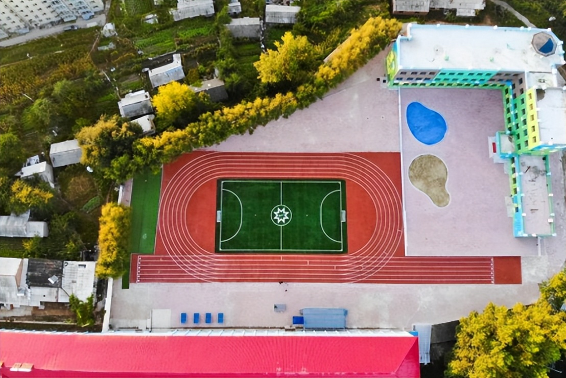 我们现在做了什么才会有未来,我们现在能做的就是努力