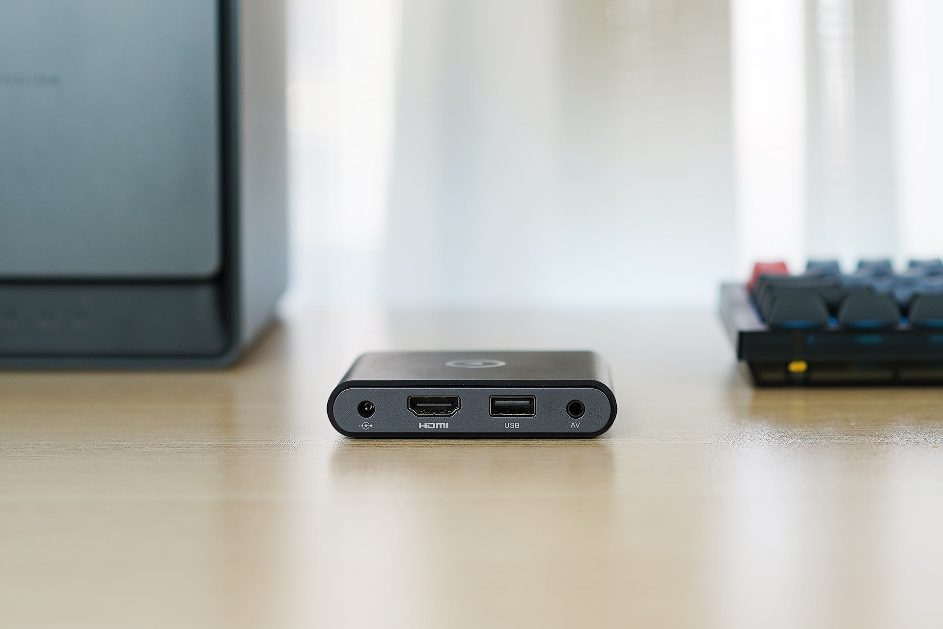 大影院、小盒子,影院级观影体验,爱奇艺8K电视盒子电视果6体验