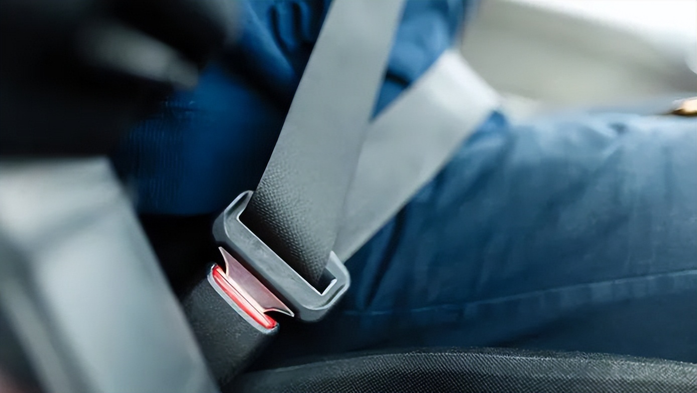 聚酯纤维纺织品,新型聚酯纤维和涤纶纤维