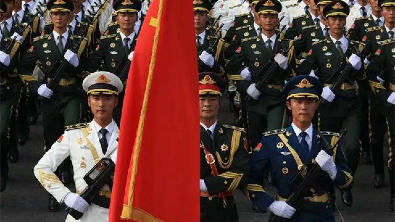 普京该向美国求和？早在70年前，彭德怀就说过向美国服软的后果