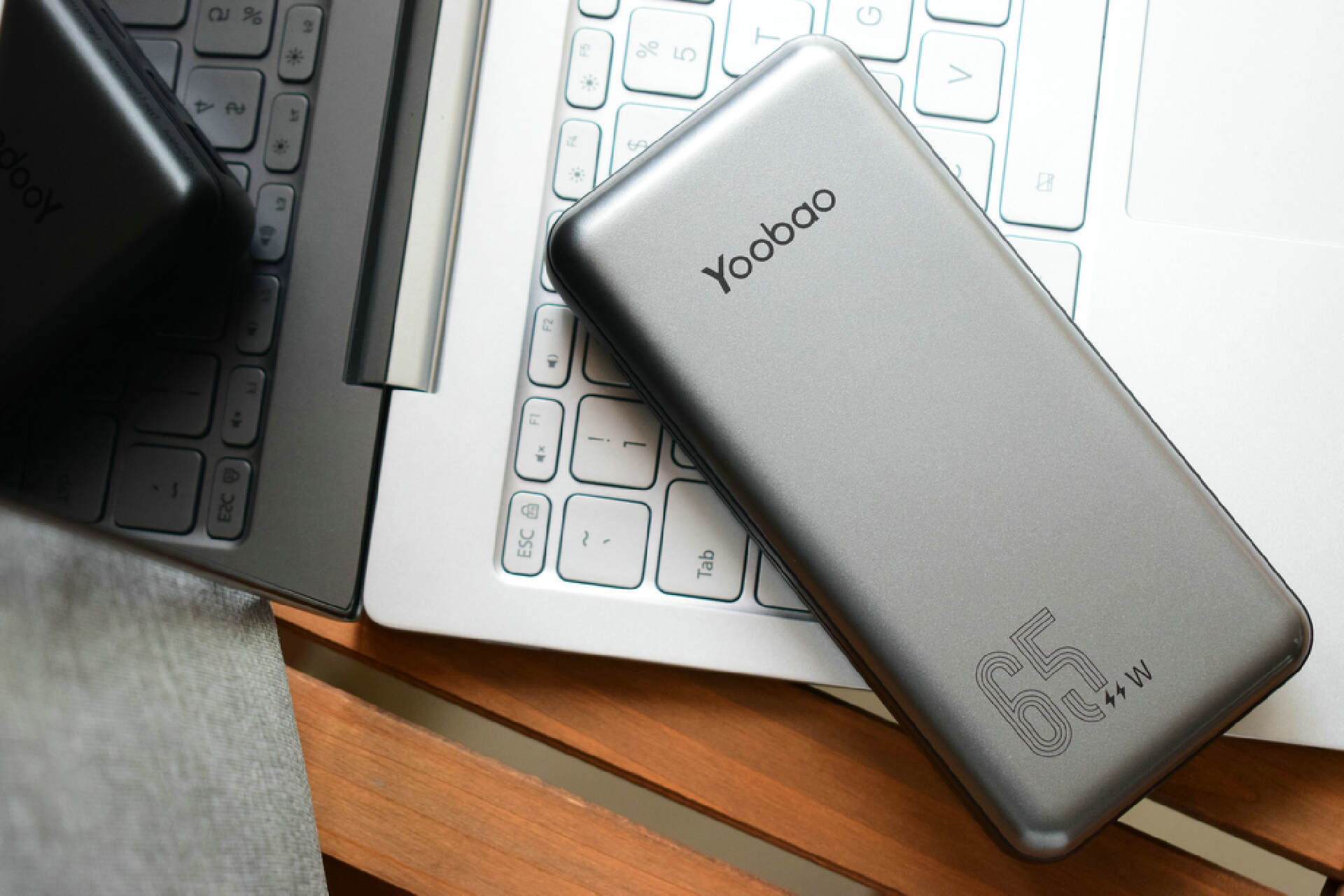 羽博充电宝10000评测,羽博66w快充线评测