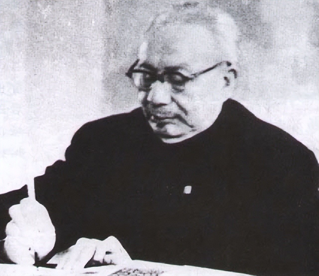 1950年3名军人点了“一菜一汤”，老板娘：10年了，你们终于来了