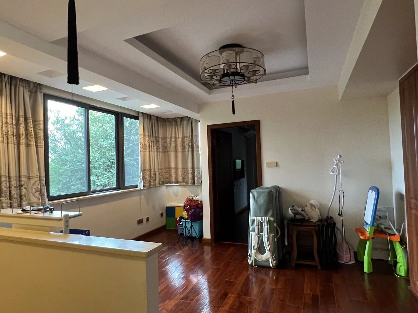 花溪顶层复式楼带露台装修,190平方复式楼装修挑高