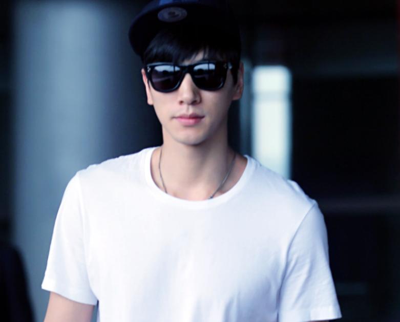 好爸爸人设崩塌的明星,好爸爸张亮现状