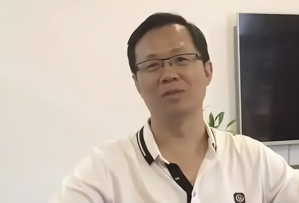 狗仔卓伟消亡史,狗仔卓伟去哪了