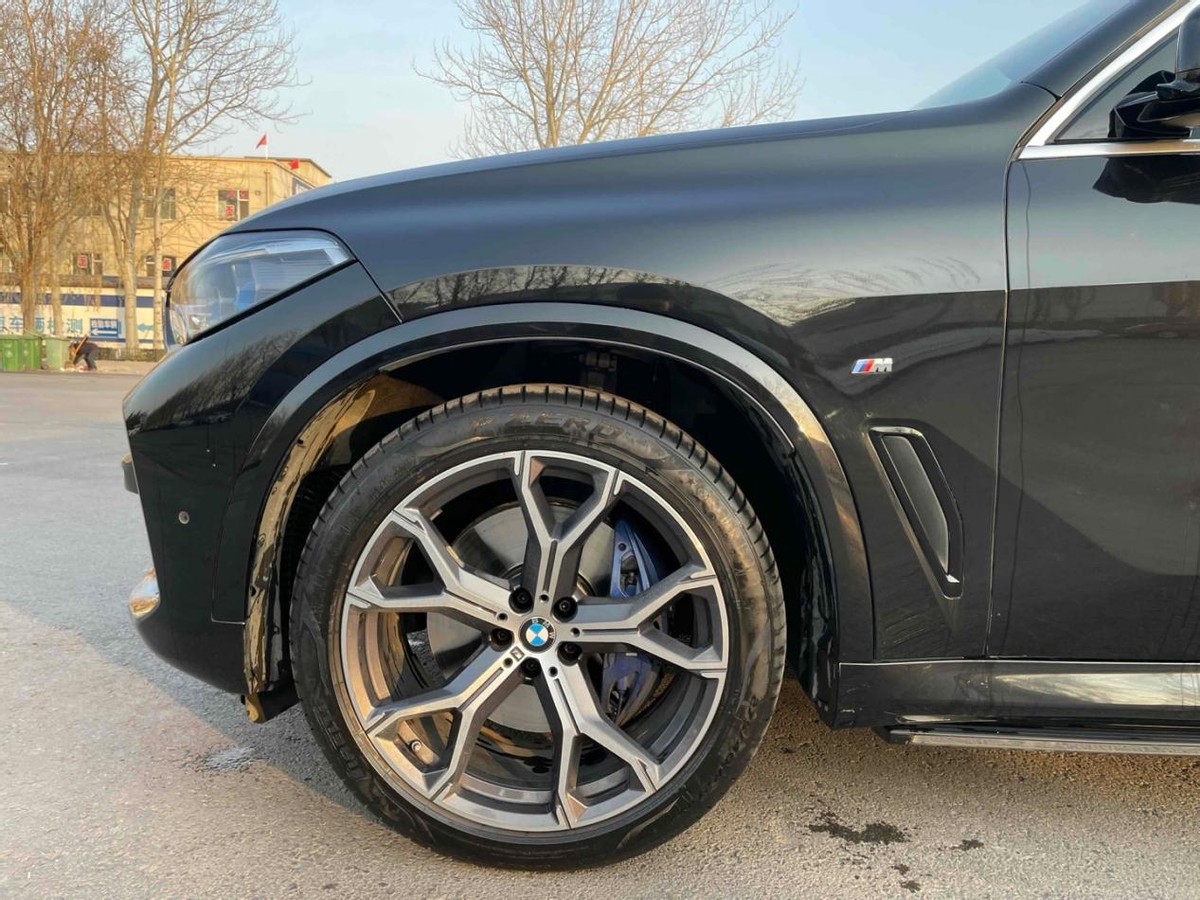 存款一个小目标，开一台30万的奔驰C？看看国足教练都开什么车？