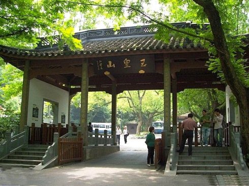 杭州西湖十大旅游景点有哪些,杭州西湖有哪些著名的景点介绍