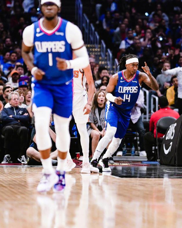 乔治伦纳德沃尔雷吉祖巴茨,乔治缺阵小卡