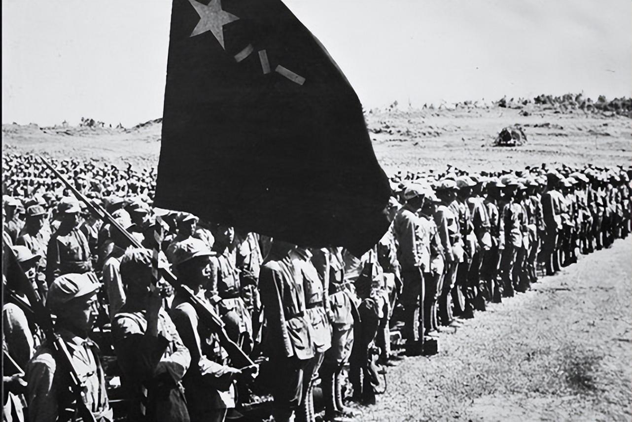 被遗忘的哨兵忍饥挨饿4年，见到解放军后大哭：终于有人来换岗了