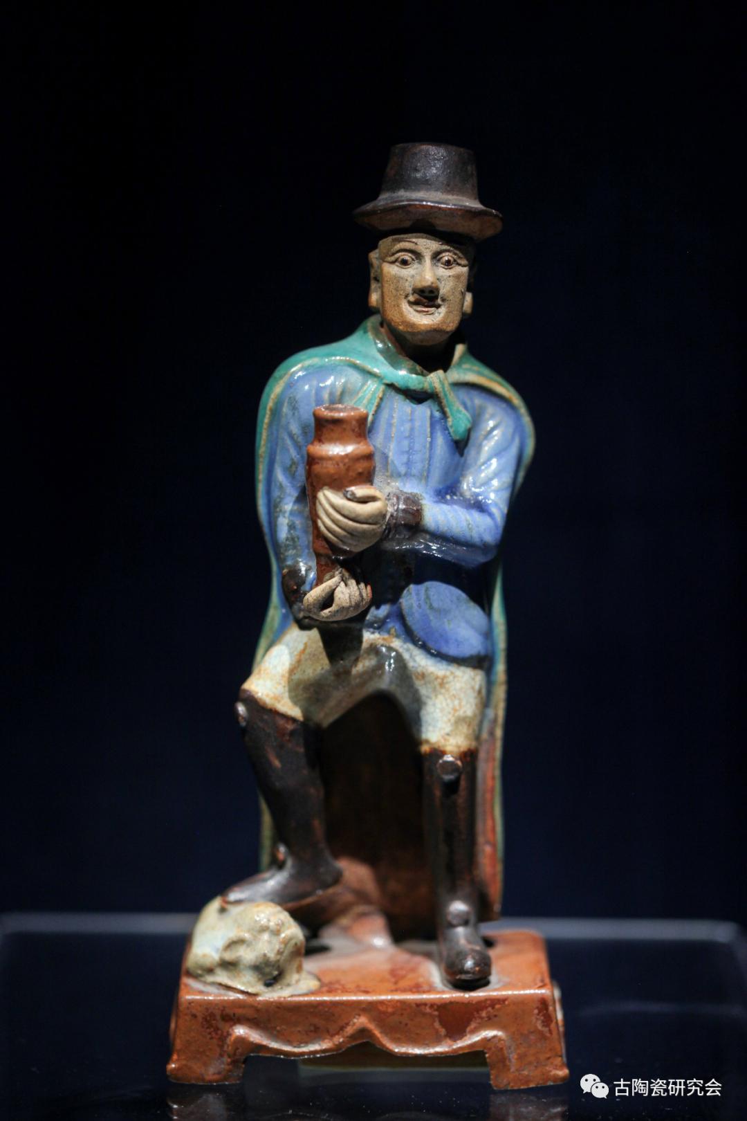 “海贸遗珍”，中西文化碰撞出浪漫的广彩瓷