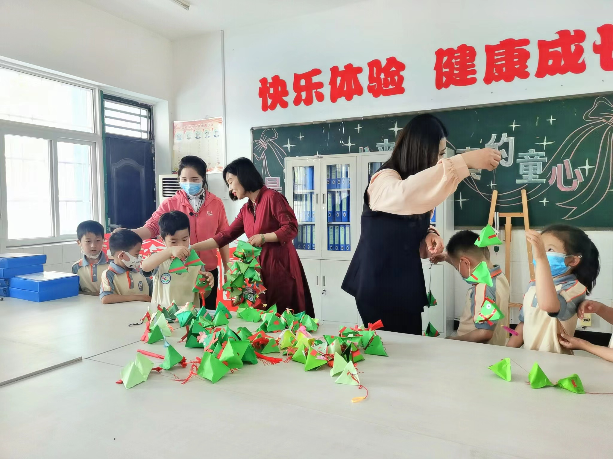 幼小衔接幼儿园到小学参观简报,幼儿园幼小衔接参观小学的报道