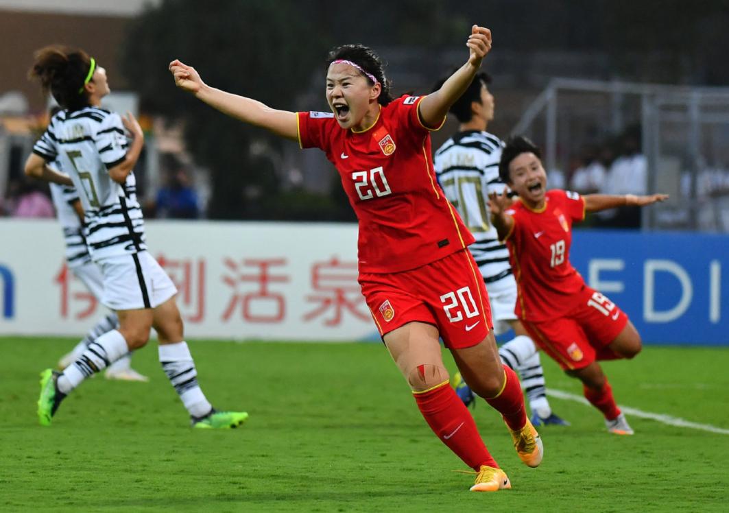 伟大2-0！沈梦雨被载入史册，海外斩获第3冠，中国球迷：天下无敌