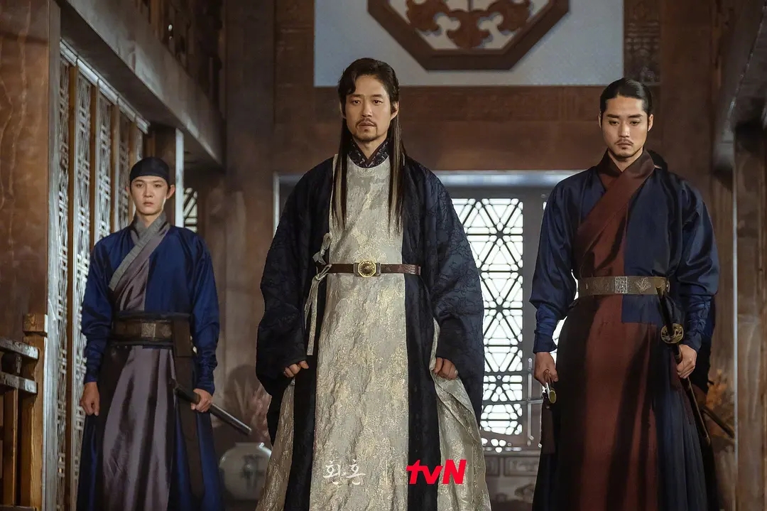 除了《与君》，《还魂》服化道还抄袭*宫东**！打戏、建筑也是中国风