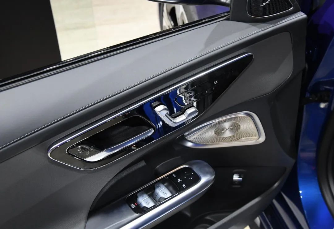 最受女性欢迎奔驰,奔驰c级260l和260l运动版区别