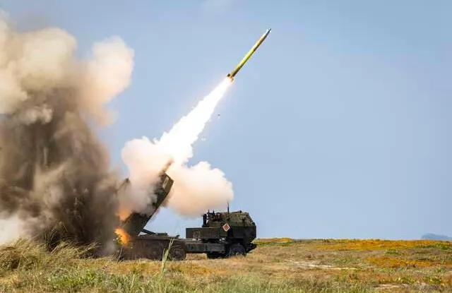 美军环太平洋军演打船靶,美军进攻冲绳岛视频