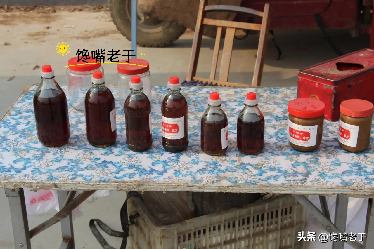 这种“假香油”好多人在吃，牢记香油“3辨法”，一碗清水现原形