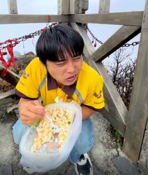 全能外卖小哥海扬视频,网红外卖员海扬什么情况