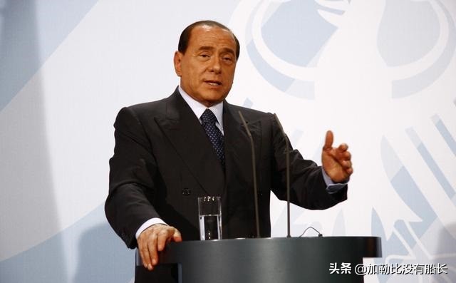 三十而立却选择激流勇退离开皇马的卡卡，还有其他更好的选择吗？