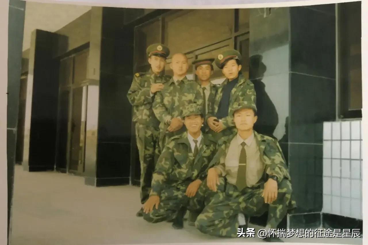 解放军混搭风格,解放军混搭迷彩