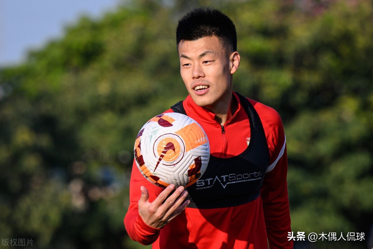 足协计划限制31岁以上球员是什么信号？89黄金一代或无缘新国足