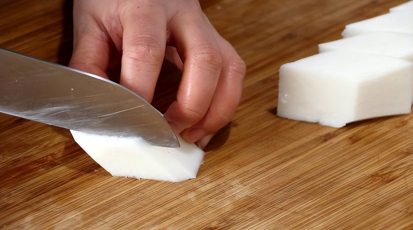 做肠胃保养时怎样判断肠胃有问题,冬天肠胃不适6个原则肠胃少生病