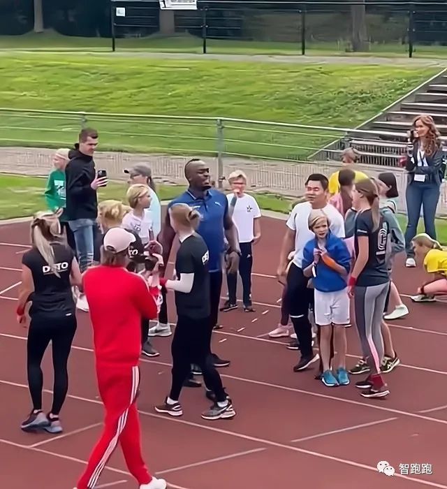 基普乔格最佳跑姿,基普乔格突破了人类极限视频