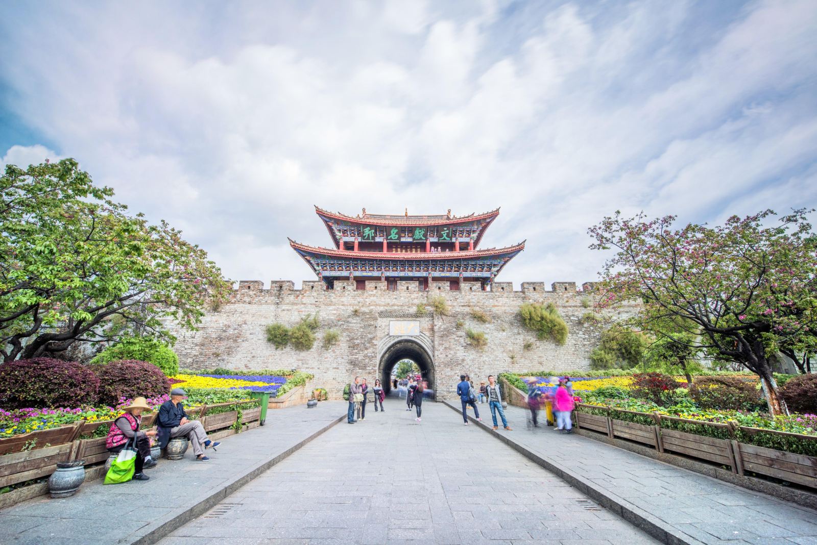 云南旅游景点主要有哪些景区,云南可以玩的旅游景点排名前十大