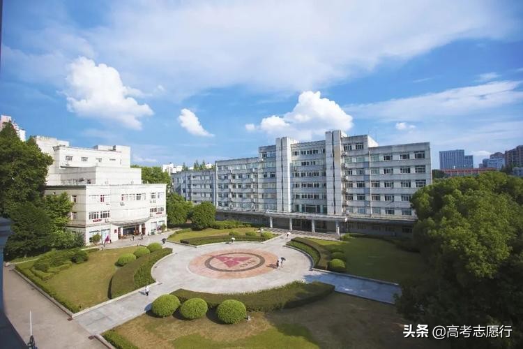 中国最好的财经政法大学排名,一本类财经政法大学