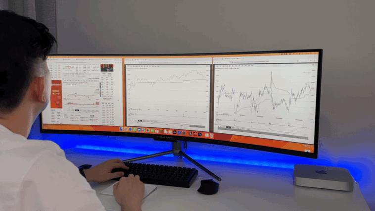 一个月体验49英寸这个尺寸显示器，才是桌面的“王者”