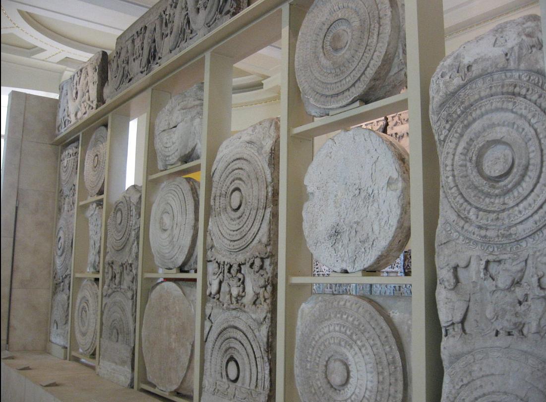 大英博物馆1000件瓷器,大英博物馆有800多万件藏品的英文